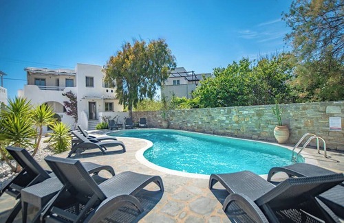 Agios Prokopios Villa | A Perfect Home In Naxos