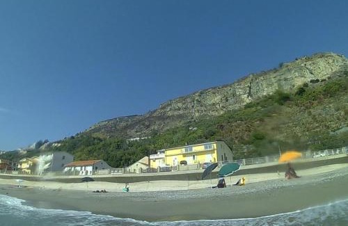 Acquappesa Apartment | A picco sul mare