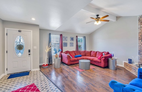 Fillmore House | A place to spread out in comfort!