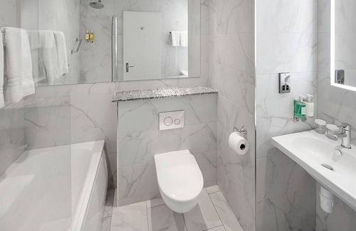 City Centre Dublin Hotel | A Place You'll Surely Enjoy! 4 Stylish and Comfortable Units, Downtown Location!