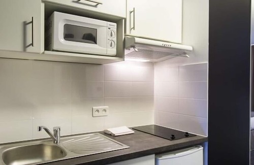Dijon House | A Place You'll Surely Enjoy! Pets Allowed, Near Piscine Olympique Grand Dijon!