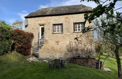 Lunac Cottage | A pretty cottage perfectly positioned to explore the stunning Aveyron