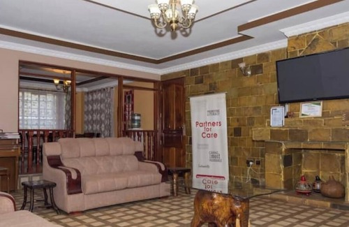 Ruiru Apartment | A private room in a tranquil, suburban mansion