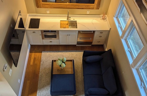 Falls Church Cottage | A Private, Serene Retreat Just Outside DC – Hillier Cottage