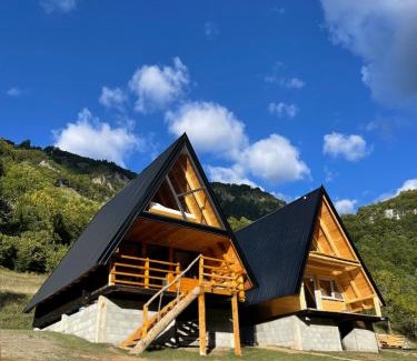 Vusanje House | A&R cottage