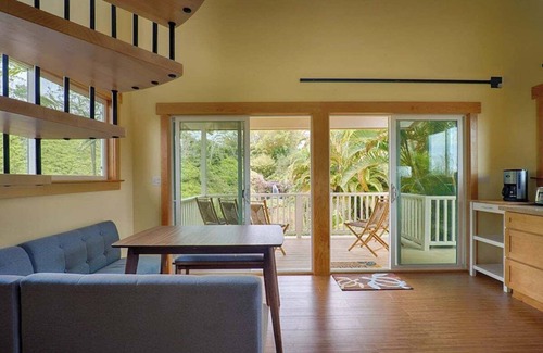 Hilo Cabin | A Rainforest Eco-Lodge on the Hamakua Coast