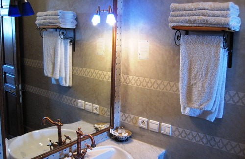 Talaa House | A real Riad with a patio and garden.
