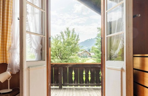 Saanen Apartment | A real swiss home Minutes from the center of Beautiful Gstaad Saanenland Region