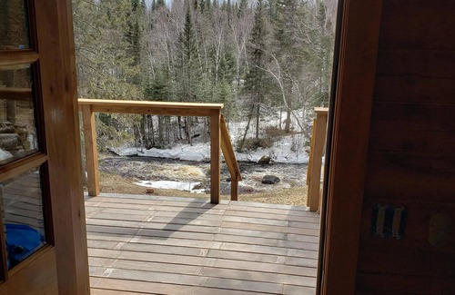 Finland House | A River Runs Through It
