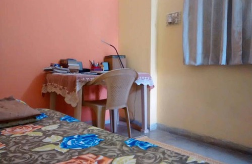 Kopar Khairane Bed & Breakfast | A room for those who roam :)