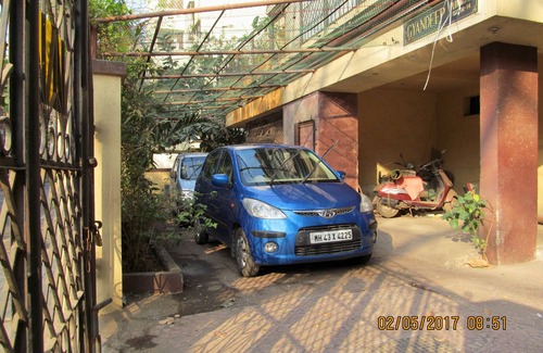 Kopar Khairane Bed & Breakfast | A room for those who roam :)