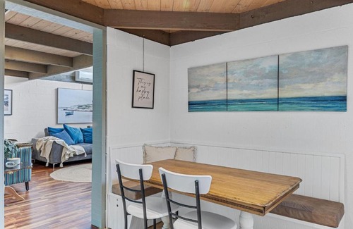 Inverloch House | A Sand and Sea Retreat - 150m from Beach, Pet Friendly