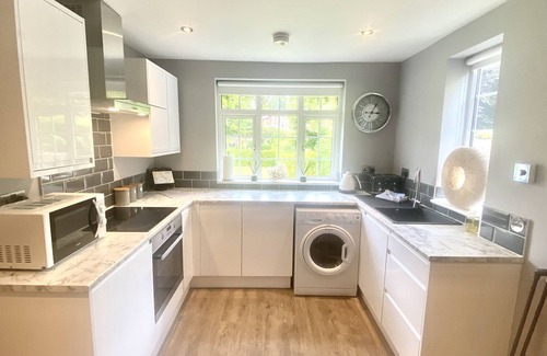 Chester Apartment | A short walk to the City, with free parking: this place oozes class!