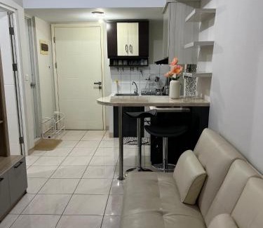 Bekasi Apartment | A Simple stay at SpringLake Apartment, Summarecon, Bekasi