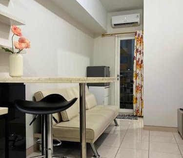 Bekasi Apartment | A Simple stay at SpringLake Apartment, Summarecon, Bekasi