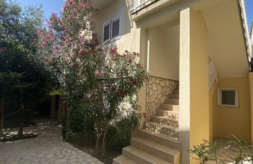 Klek Apartment | a single apartment very close to the sea