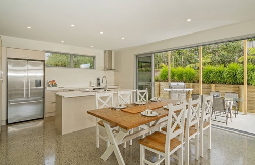 Whangapoua House | A Slice of Summer - Whangapoua Holiday Home