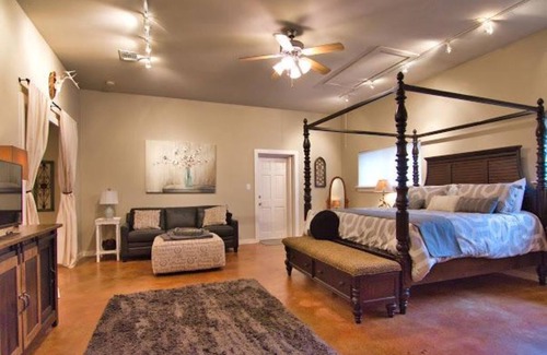 Mason Bed & Breakfast | A spacious comfortable Guest House perched atop Fort Mason Hill.