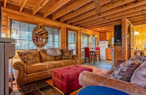 Harrison Cabin | A Still Point Cabin and HOT TUB!