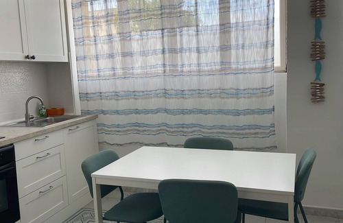 Locri Apartment | A stone's throw from the sea - lovely three-room apartment in Locri