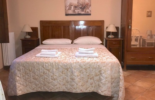 Villa Adriana Apartment | A stone's throw from Villa Adriana! Apartment with parking and garden