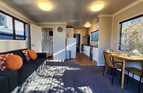 Dunedin City Centre Apartment | A Stone's Thrown From Town (Cosy Home)
