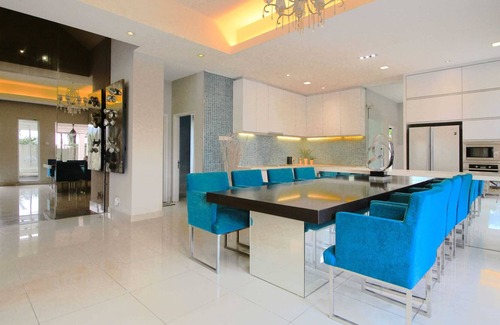 Cheras House | A Stylish & Comfy 4BR House with Gazebo