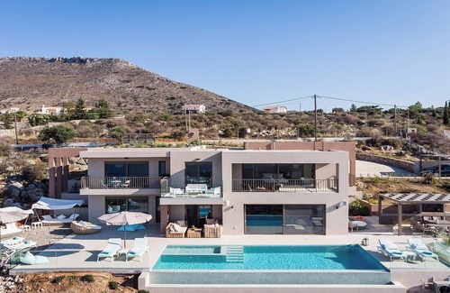 Kokkinon Khorion Villa | A Sublime Villa in Kokkino Horio
