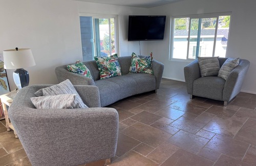 Leucadia House | A Surfers Paradise! - Steps from Beacon’s Beach, Encinitas