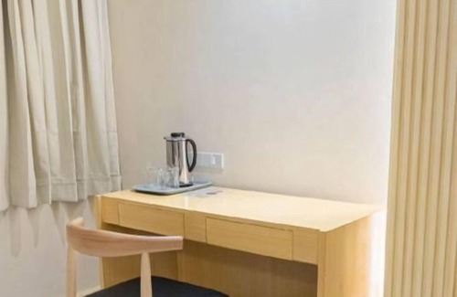 Downtown Tacloban Apartment | A Symphony of Style: Etsu Hotel's Studio in Harmony