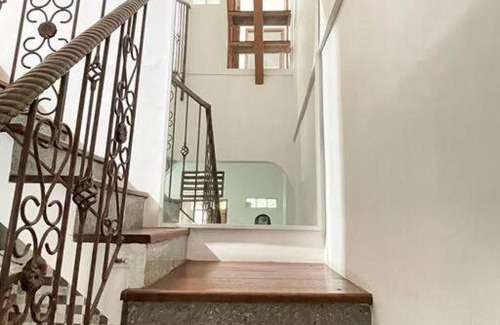 Kebayoran Lama House | A Three Story House in City Center