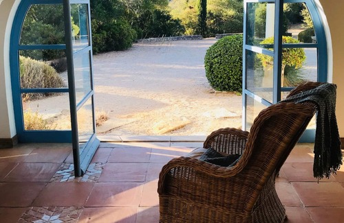 Lagoa e Carvoeiro Villa | A touch of Provence in the Algarve - exclusive rustic villa on large property