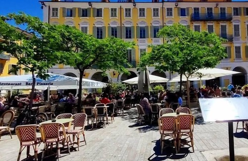Quartier du Port Apartment | A-typical studio, heart of the Port area/Nice, AC