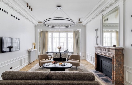 Saint-Germain-l'Auxerrois Apartment | A Unique Serviced 2-BR/2Ba - Place Vendôme Louvre II