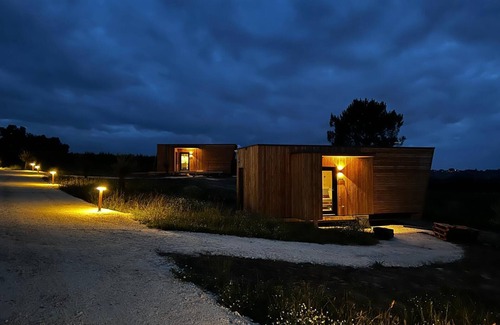 Berson Cabin | A unique & tranquil vineyard cabin nestled amongst the vines