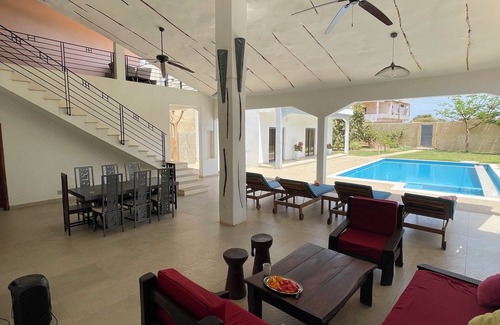 Ngaparou Villa | A very large villa in ngaparou
