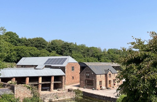 Fiddington Cottage | A Very Spacious Cottage in a Beautiful Location - near Quantock Hills & Exmoor