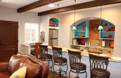 Tucson House | A very, very, very fine house!