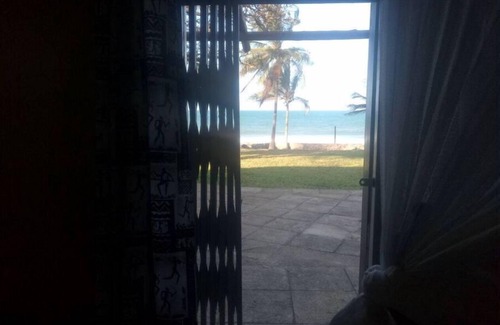 Kunduchi Other | A VINTAGE BEACH HOUSE FACING THE OCEAN IN A QUIET AND PRIVATE AREA CALLED BAHARI