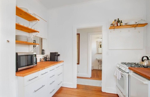 Garrison Cottage | A well-appointed cottage in the woods of Garrison, NY