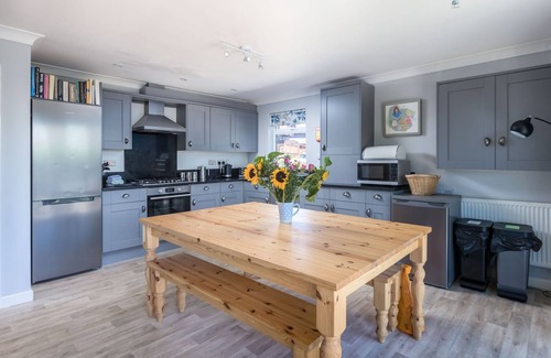 Winnard's Perch House | A wonderful family-friendly lodge with hot tub, set within Retallack Resort and Spa near Newquay in