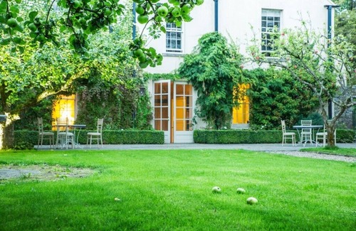 County Laois House | A world away, charming home nestled in exquisite gardens