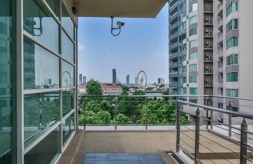 Bang Lamphu Lang Condo | A world-class luxurious condo, standing majestically along the Chao Phraya River