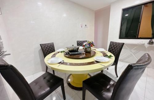 Taman Daya House | A01 Taman Daya Near Austin Family KTV Party 15pax