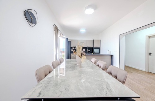 Kastel Gomilica Apartment | A1 luxury apartment near beach with big terrace and the sea view