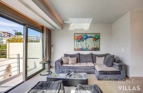 Papastavraiika Villa | A1 - Luxury house with pool by goutos properties