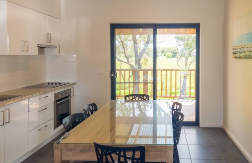 Port Fairy Hotel | A1 Motels Port Fairy Motel and Apartments