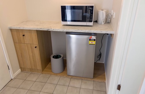 Port Fairy Hotel | A1 Motels Port Fairy Motel and Apartments