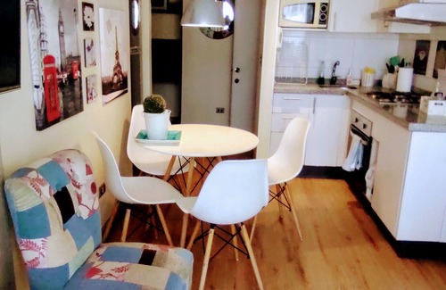 Las Rejas Apartment | A1 Nice, cozy, 2D 1B subway front door up to 5