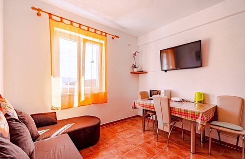 Cove Tri Zala (Zrnovo) Apartment | A2-apartment 50m from the beach with the sea view